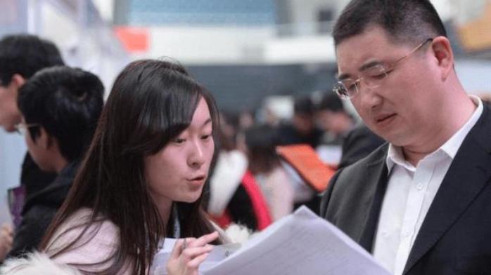 求职|第一学历难倒985博士, 未来职校升本成常态, 求职学历或成就业短板