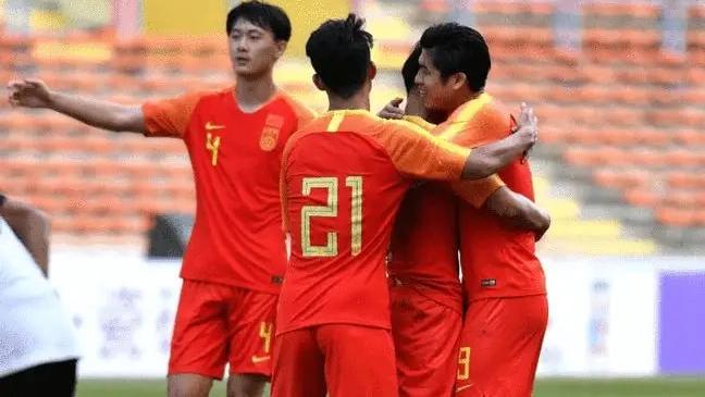 u23|上午10点！U23国足传来喜讯：足协做出正确决定，球迷齐声点赞