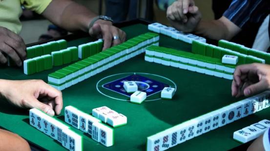 脑梗|62岁大叔不沾烟酒，脑梗离世，医生叹息：一把年纪，1事怎能天天做？