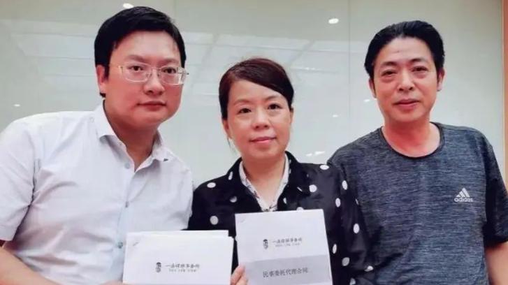 许敏|网传许敏未婚先孕，许粉晒杜新枝结婚证回怼，网友：丧尽天良