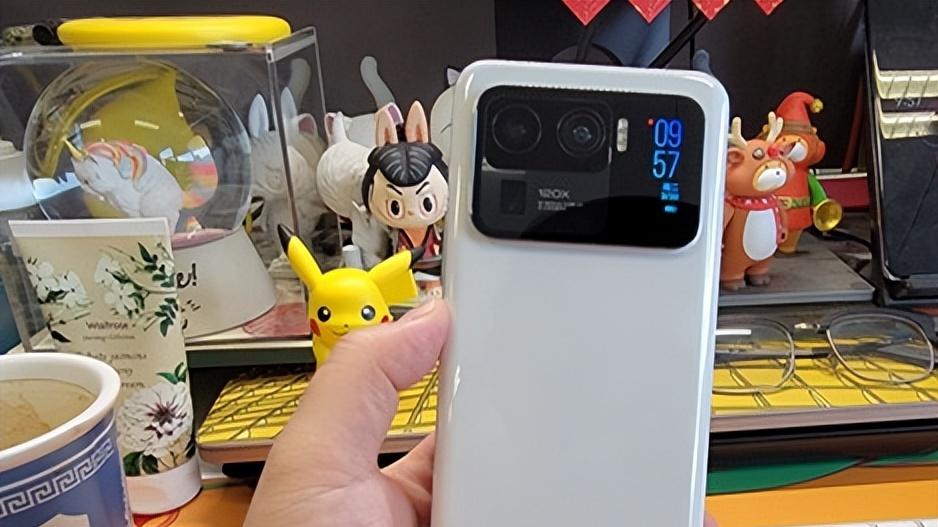 荣耀|120倍变焦，小米“超大杯”12GB+256GB直降2469元，要降维打击？