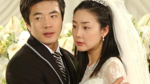 权相佑|权相佑这这副小眼睛、厚嘴唇的长相，居然帅了我19年