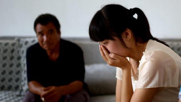 元气骑士|女儿玩坏口红，妈妈克制没打孩子，成年人的崩溃就在一瞬间