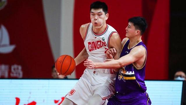 吴庆龙|青岛挖角辽篮教练组，吴乃群或顶替吴庆龙担任主帅