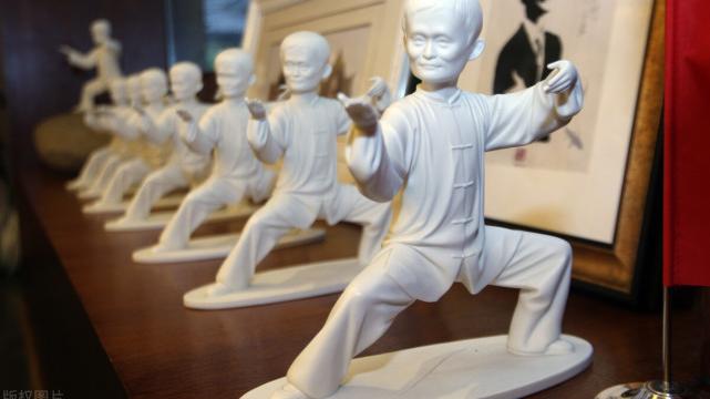 李连杰|“功守道”大腕全看马云面子？洪金宝：看的是李连杰面子