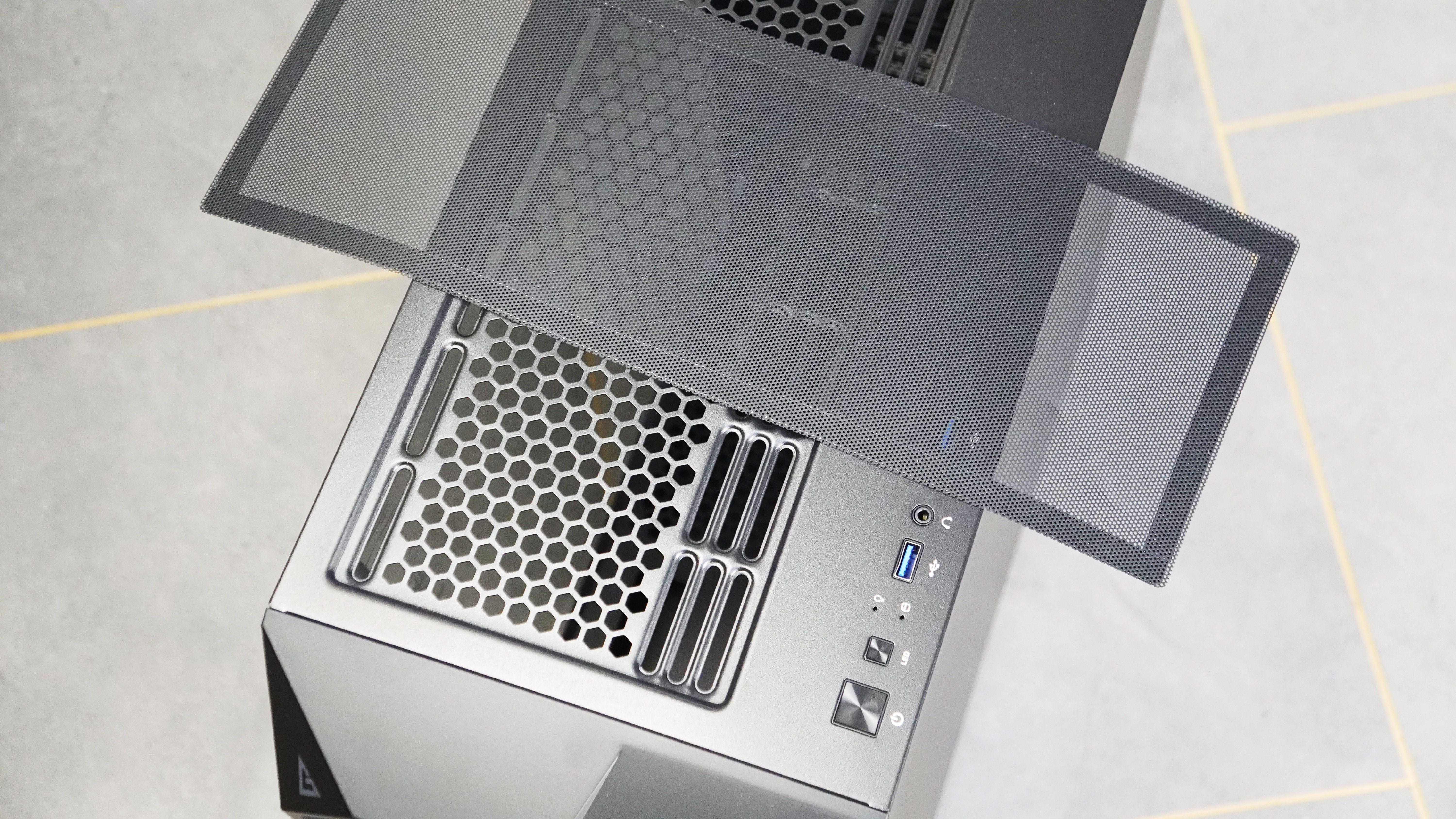 安钛克|型料兼备，自带显卡支架的安钛克DP503雷电中塔机箱