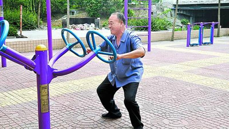 豆浆|年过半百的人，活过77.7岁就算是赚到了？多少岁才是长寿之人？