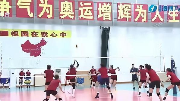 蔡斌|给蔡斌点赞！江苏女排两新星“被弃”，一人曾被捧为巨星接班人！