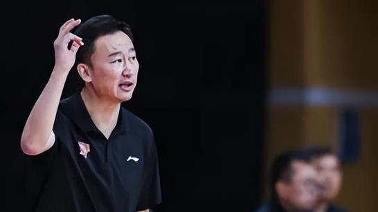 浙江男篮|被广东宏远淘汰后！刘维伟辞去帅位，浙江男篮大调整，前景不乐观