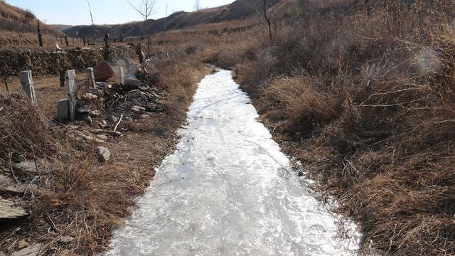 海阳|海阳徐家店镇的山沟里有座“石潭冰瀑”，如今已成网红打卡景点