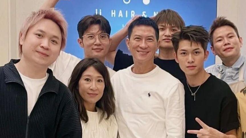 张家辉|偶遇张家辉理发，穿拖鞋现身接地气，剪头花费上千元引热议