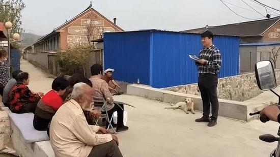 金·卡戴珊|太难了！老陈为了红，也是“拼了”！网友：跳梁小丑