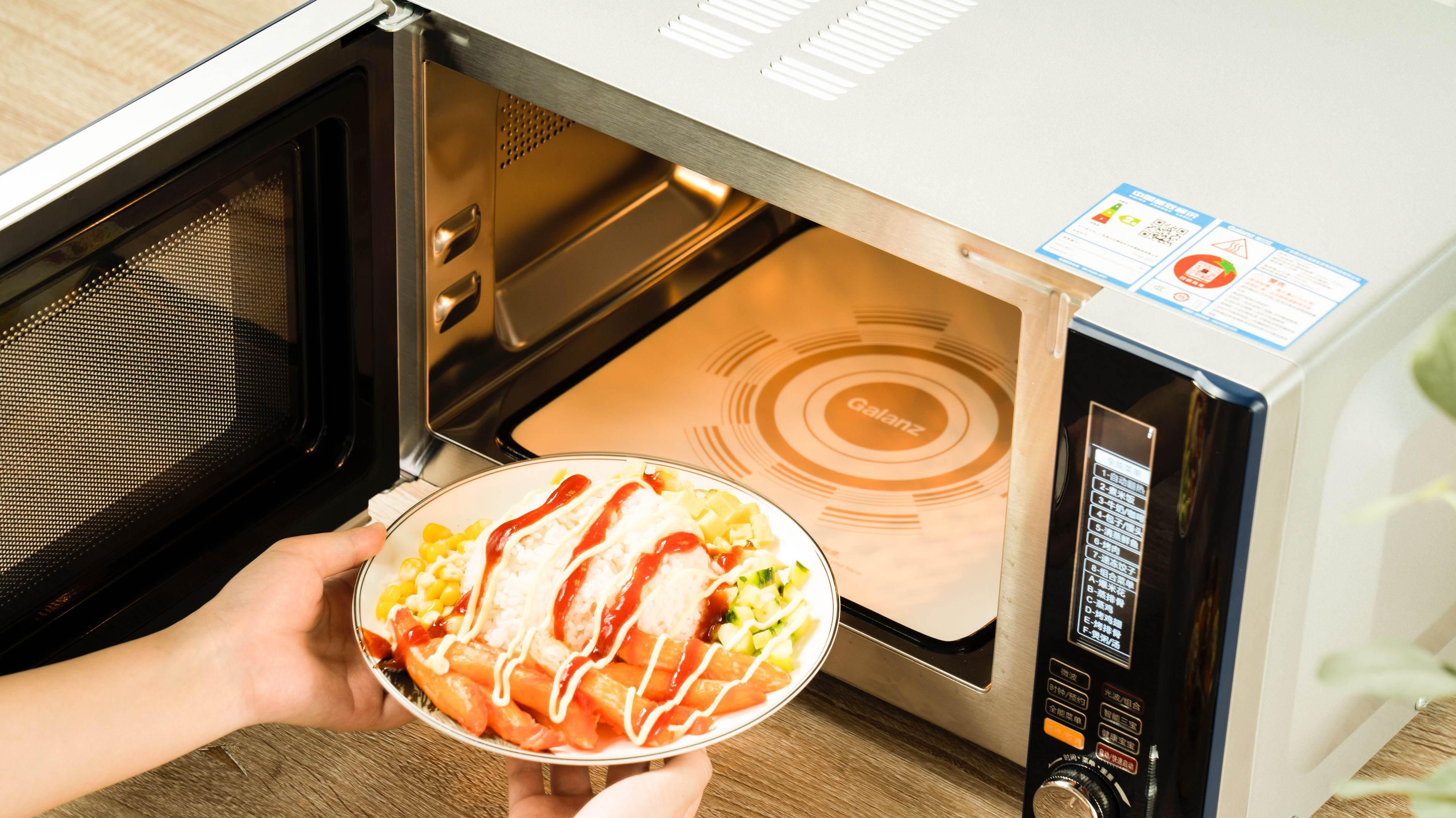 微波炉|微波炉曾“红极一时”，为何现在“失宠”了？原因很简单