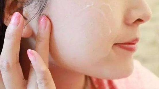 护肤品|护肤品搓泥就立刻换？浪费了上千元，你还是不能有效护肤！