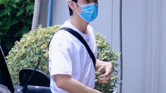 龚俊|龚俊录制《向往的生活》，龚俊肉眼可见的开心