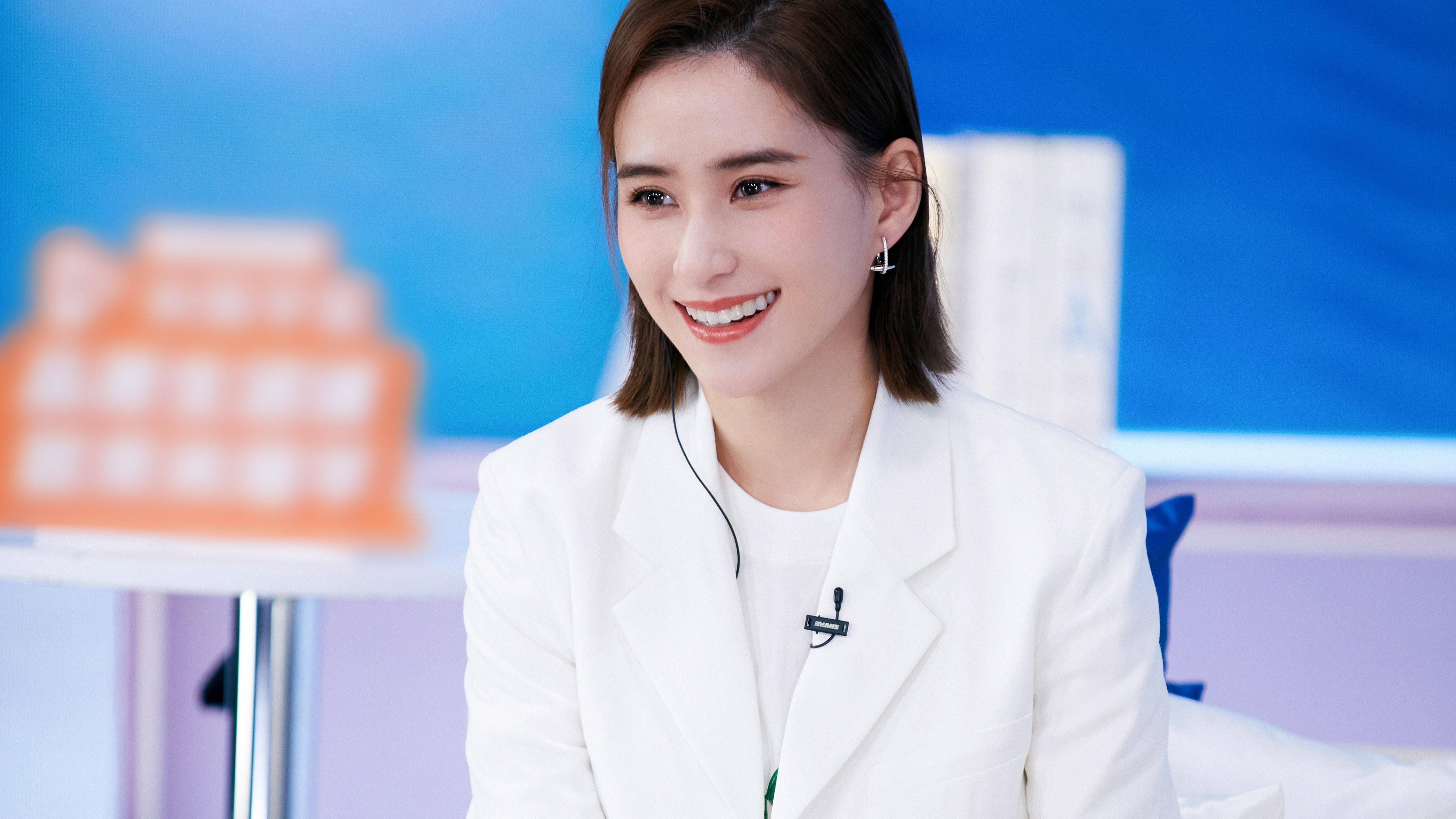 中华小姐|何超莲助力《上班啦妈妈》2 观点鲜明被网友调侃带着我的嘴上节目