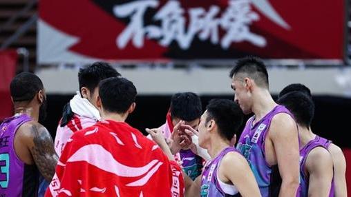 山东男篮|三消息！李洪庆透露重要消息，新疆名将离队，山东男篮集训有惊喜