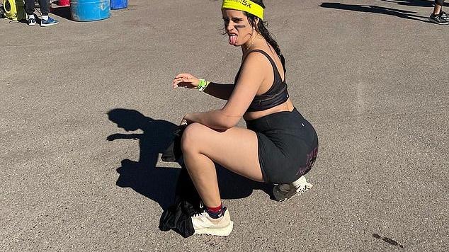 奥斯卡|卡妹分手萌德后放飞，热水浴缸中笑得灿烂，主演电影竞争奥斯卡惹争议