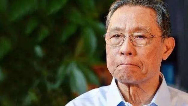 沈佳欣|公然乱评钟院士？“幕后真凶”被扒出，沈佳欣被封禁后怎么样了？