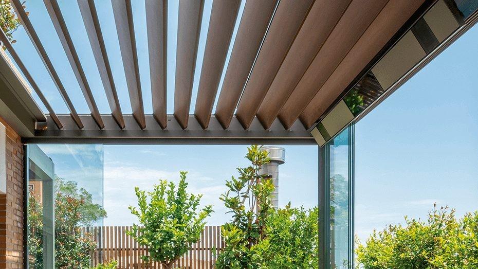 如何打造顶楼休闲露台？下雨天防水，大夏天防晒，干货知识学起来