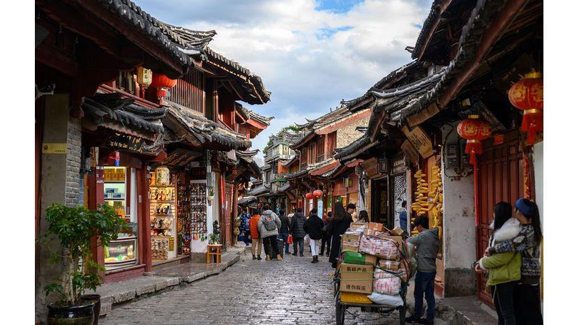 西藏|现在六七月最适合去哪里悠闲旅游？