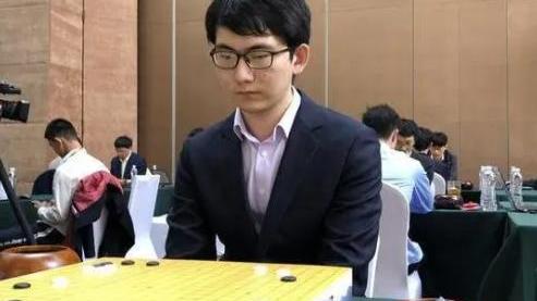 柁嘉熹|遗憾！丁浩首战便不敌91年老将失去先机！