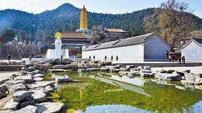 摩梭人|无锡一4A景区，是中国最完整的佛教文化主题园区，游客络绎不绝