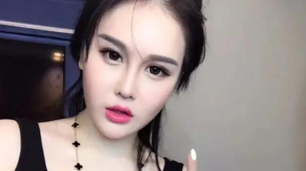 鞠婧祎|赵本山的女球球很高调，从来不避讳整容和花钱的事，性格很直爽