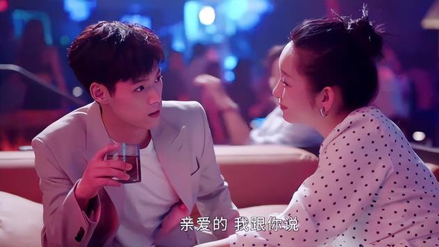 不知不觉间老少配成为常态，中年演员也该清醒了，这并不能让你们成功
