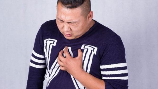 心脏|总是感觉到心慌，除了心脏出现问题外，还和哪些原因有关？