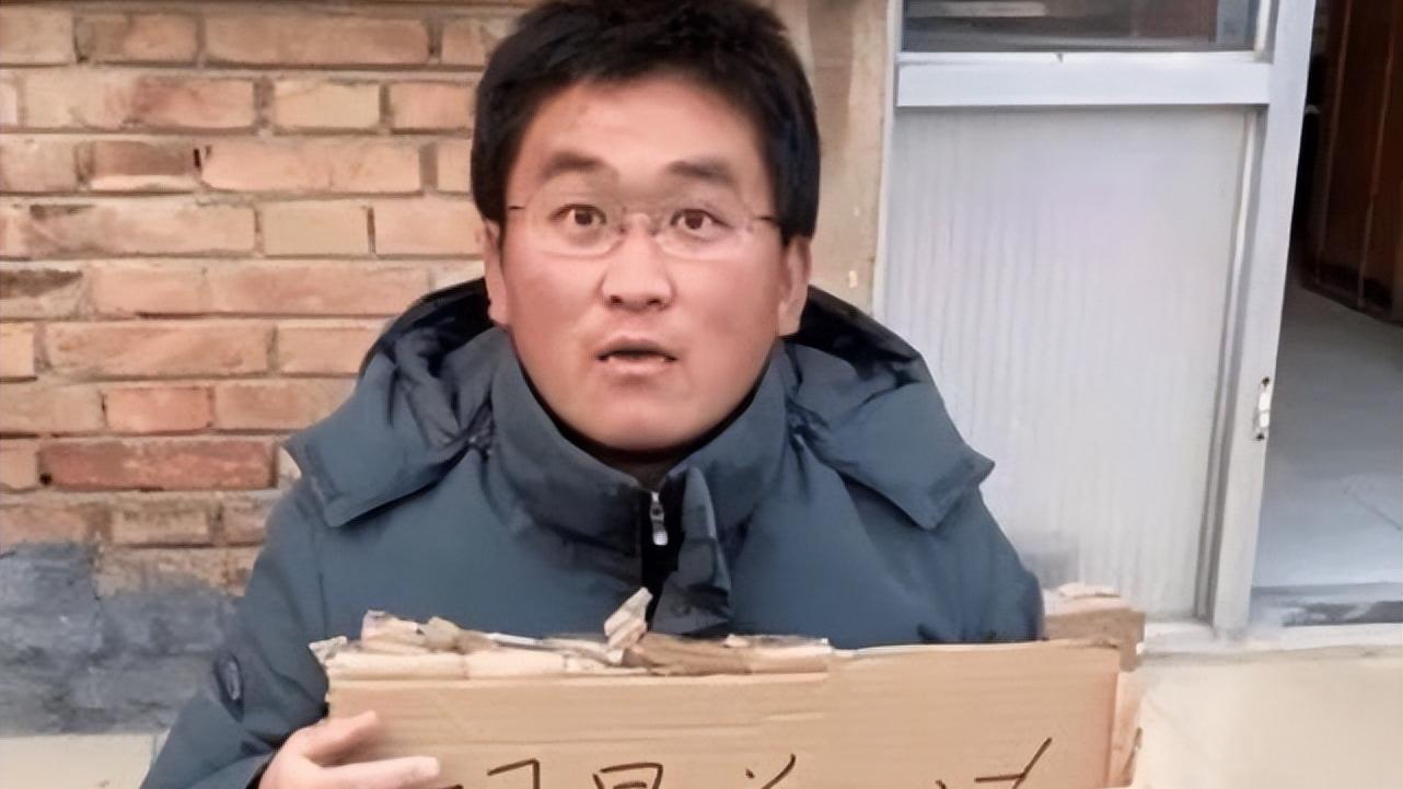 网红姜涛彻底凉了, 直播一场只有5000元收入, 徒弟纷纷背叛他