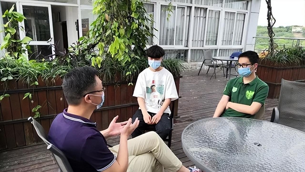 长寿|警惕青少年的这7种类似叛逆的行为，这可能是抑郁症的表现
