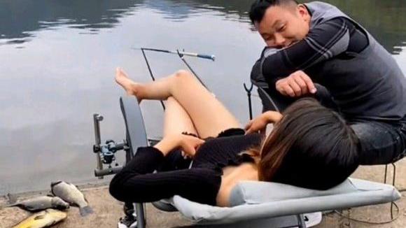 饵料|得妻如此夫复何求？为追钓鱼人妹子每天钓点送饭