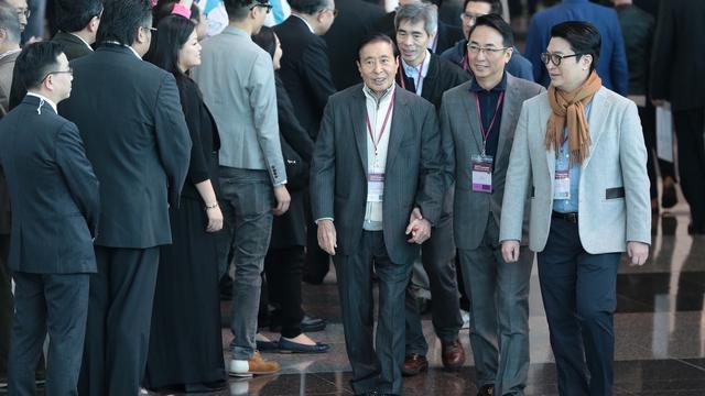 李家杰|财富不输李泽楷，犹如现代版雍正，巅峰下的孤独者李家杰