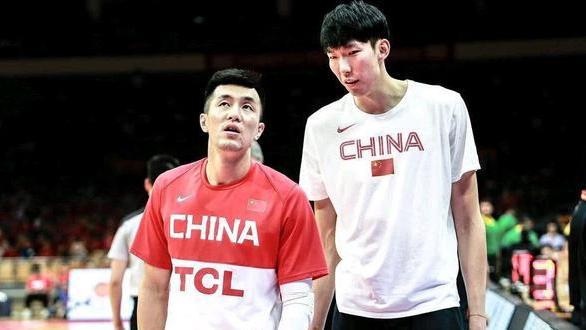 张宁|CBA速递：郭少留队周琦立功，赵继伟伴郎团阵容确定，张宁拒绝签约