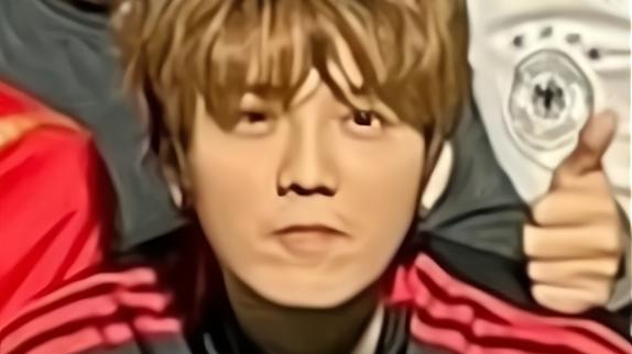 鹿晗|31岁鹿晗状态引争议，看到线下生图，网友：到底还是不一样