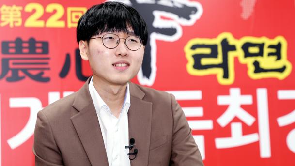 申真谞|围棋焦点战直播预告，芈昱廷对申真谞有2个胜机，万一赢了呢？