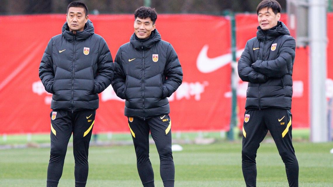 洛国富|洛国富宣布意外决定，李霄鹏决战日本藏杀招，费南多后悔也晚了
