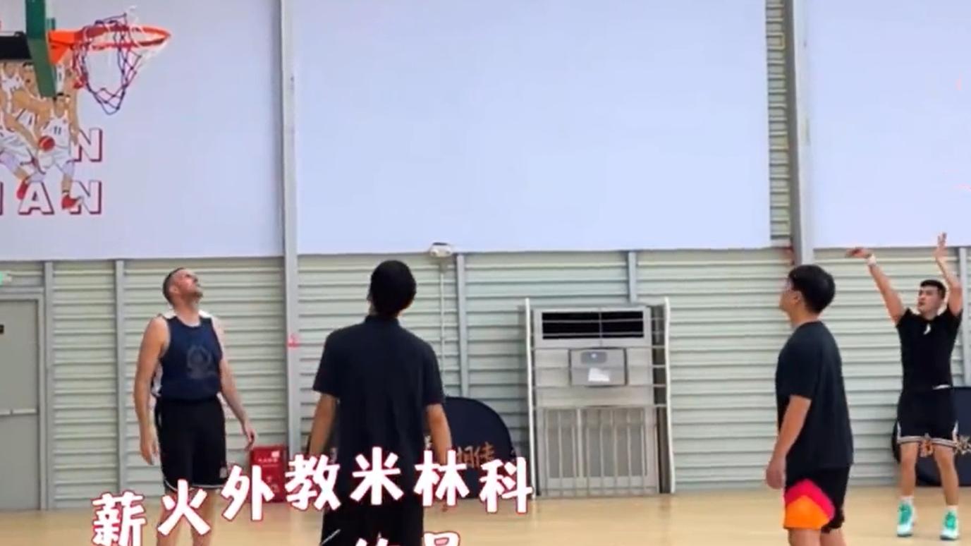 郭艾伦|郭艾伦亮相易建联篮球馆，5人辅助特训，辽篮核心提升最大短板
