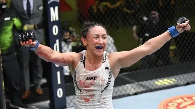 罗斯|傻眼了吧？后悔了吧？UFC274罗斯惜败卡拉，没一个冠军是靠怂获得
