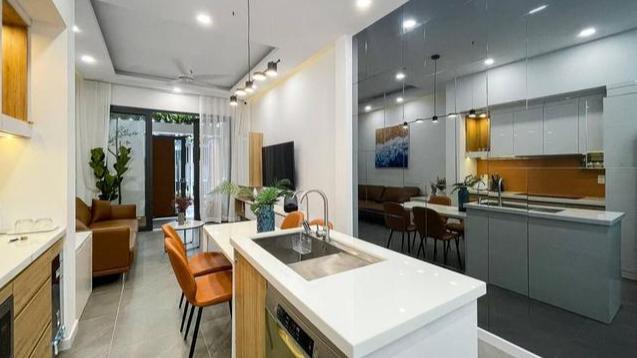 小复式翻新，不搞花里胡哨的“面子设计”，舒适大方才是装修关键