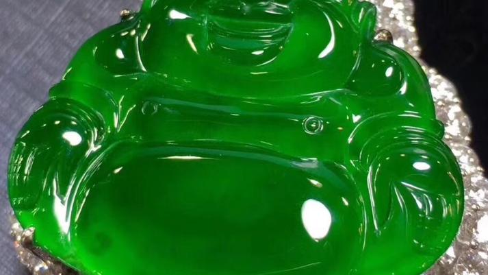 辽宁省|在玉石的排行榜中，翡翠排名第一，你知道这是为什么吗？