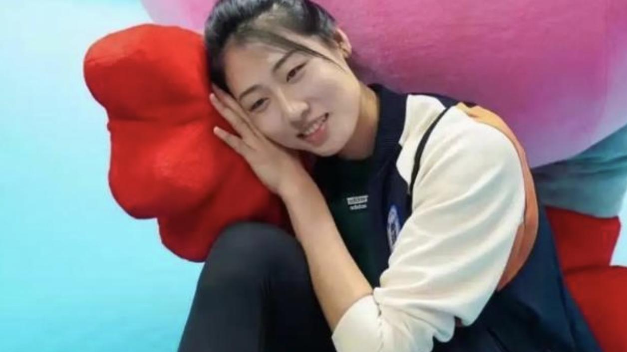 域名|主动退出中国女排？悍将刘晏含新职业曝光，收入不菲