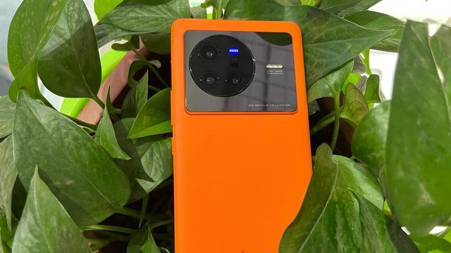 小米科技|2022买手机的不妨考虑这三款，款款都是真旗舰，几乎没有短板！