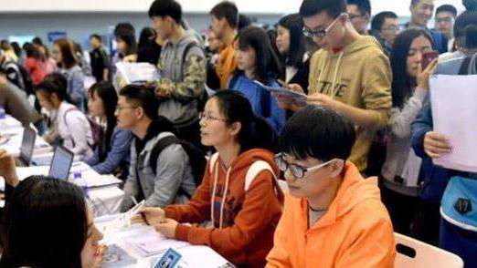 hr|“三无学生”在招聘市场受冷遇，HR：再优秀也不要，背后有何原因