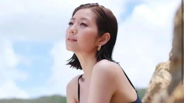 陈自瑶|TVB花旦陈自瑶大晒性感沙滩照，网友赞少女感十足