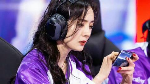 杨幂|《战至巅峰》杨幂惨遭淘汰，有热度的人走了，综艺还有看点吗