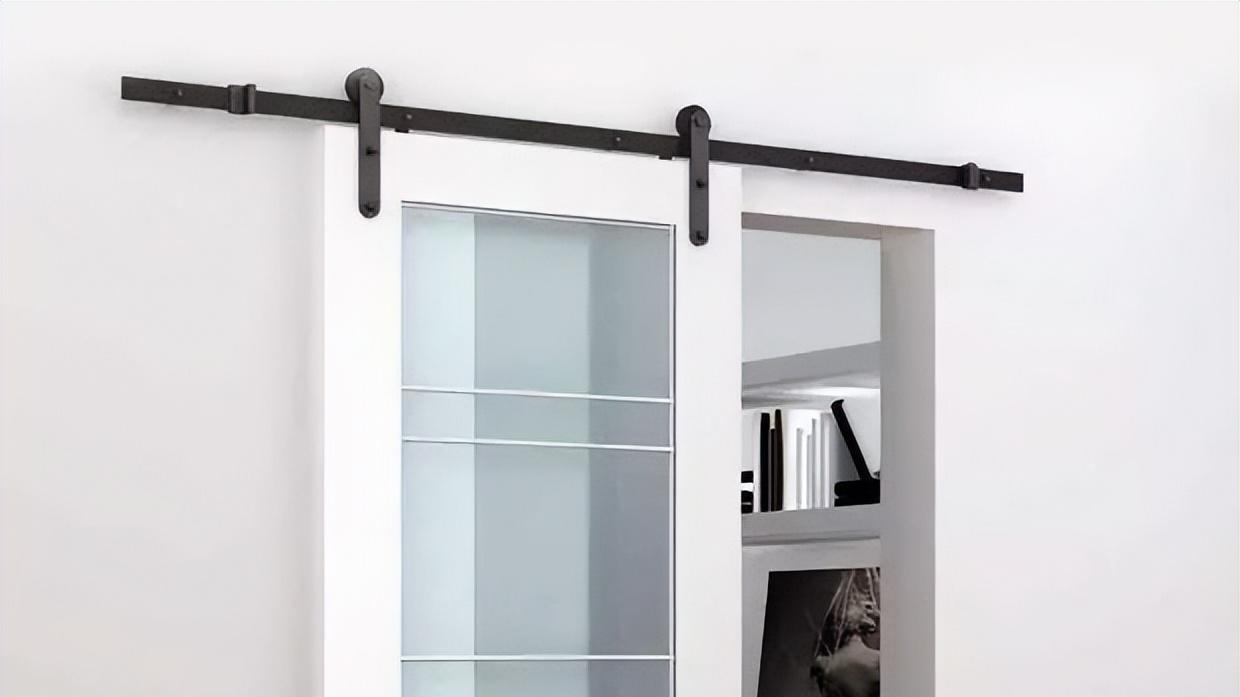 卫生间门选折叠、平开还是推拉式更耐用？一线装修师傅吐真言！