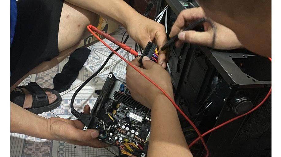 iphone13|停电致电脑损坏：国家电网上门抱走电脑……