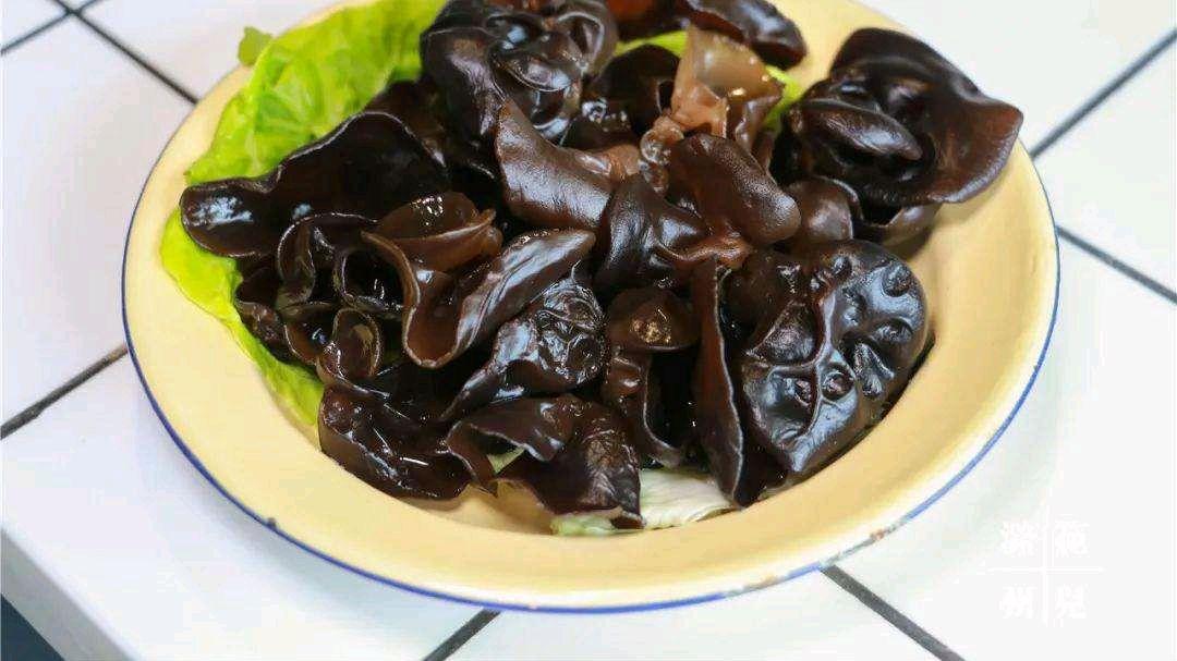 佛系|素食中也有“嘌呤大户”，尿酸高的人，怎么吃？3类素食尽量别碰